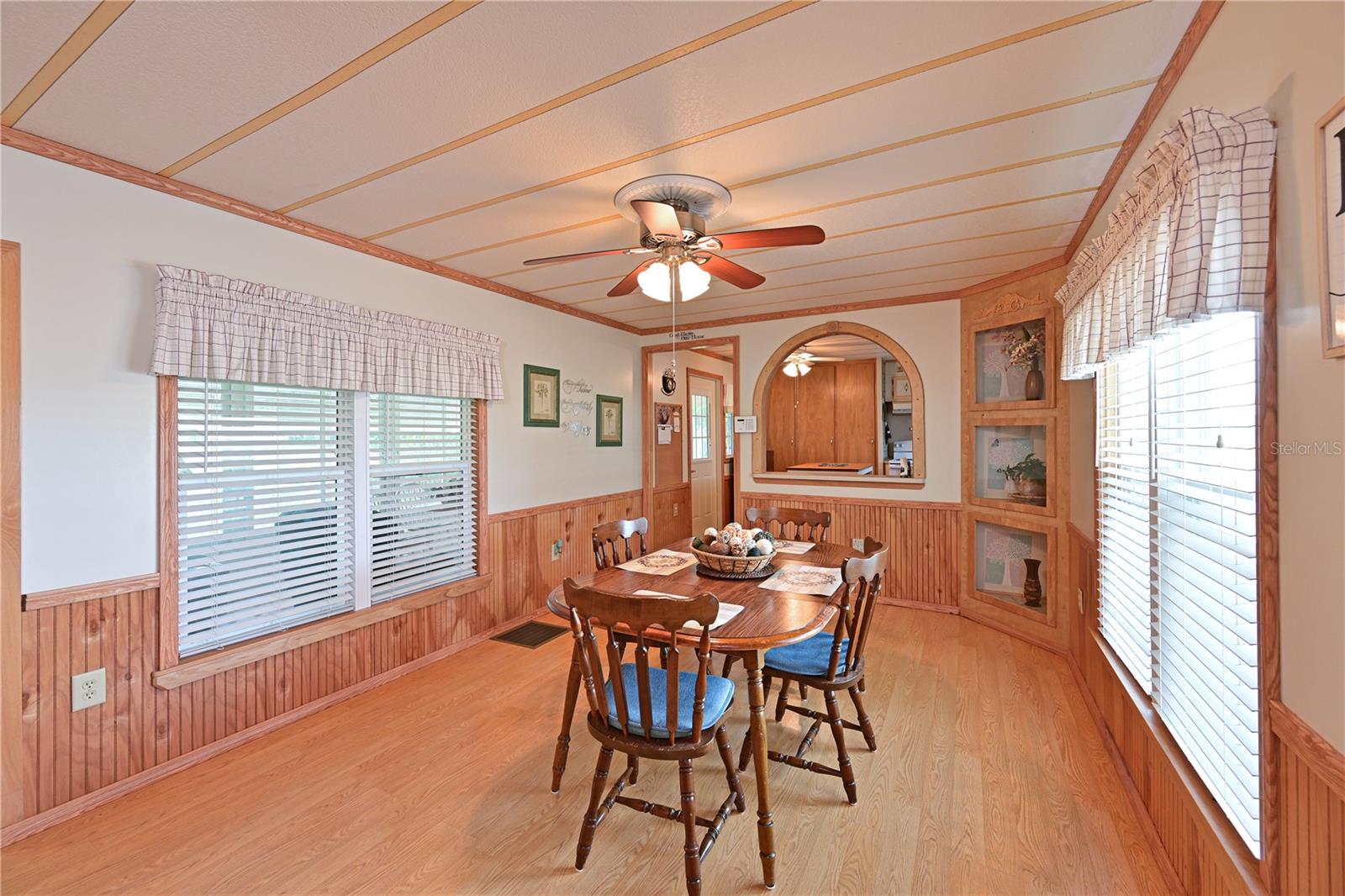 Image 4 of 33 For 4603 10th Street Court E