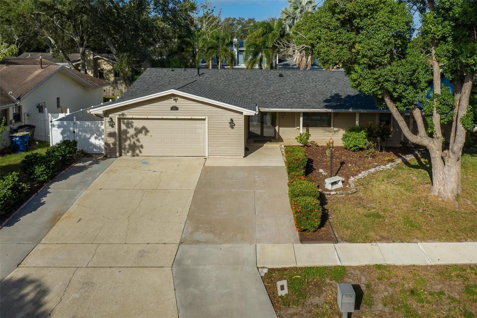 Image 2 of 74 For 2568 Redwood Way