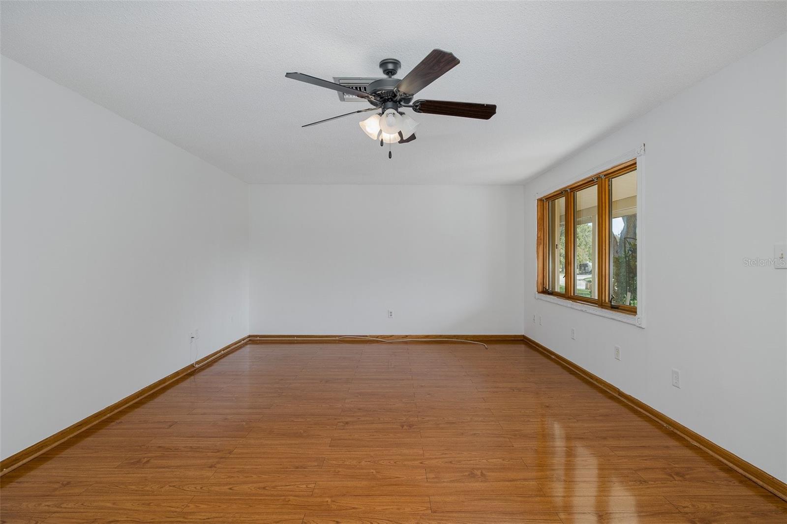 Image 27 of 74 For 2568 Redwood Way