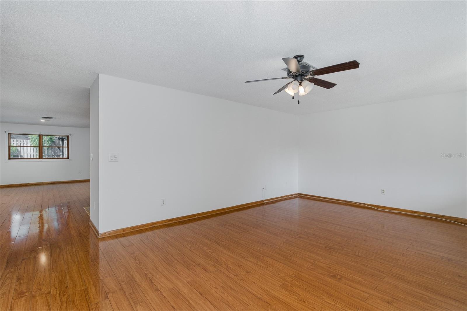 Image 28 of 74 For 2568 Redwood Way