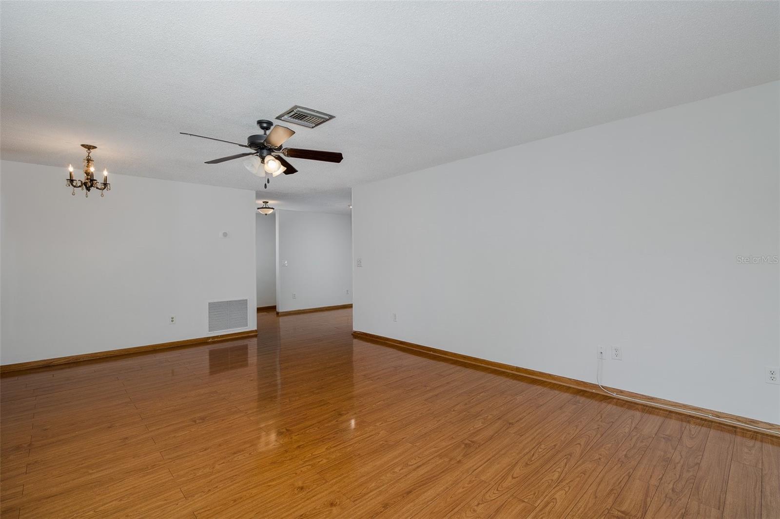 Image 29 of 74 For 2568 Redwood Way