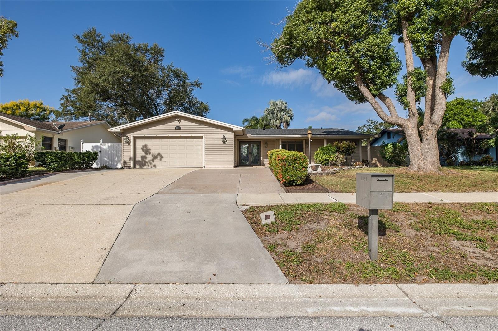 Image 3 of 74 For 2568 Redwood Way