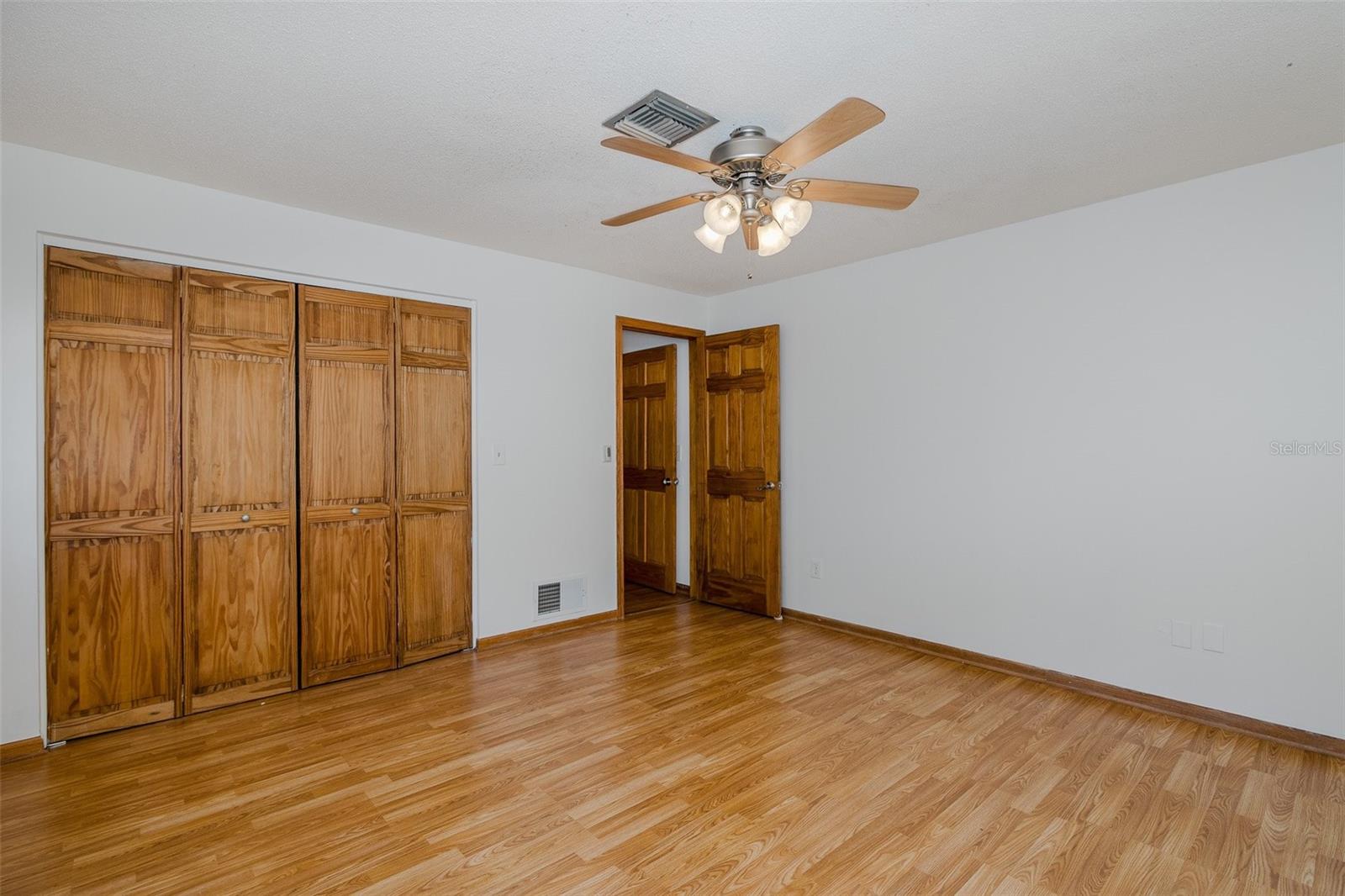 Image 44 of 74 For 2568 Redwood Way