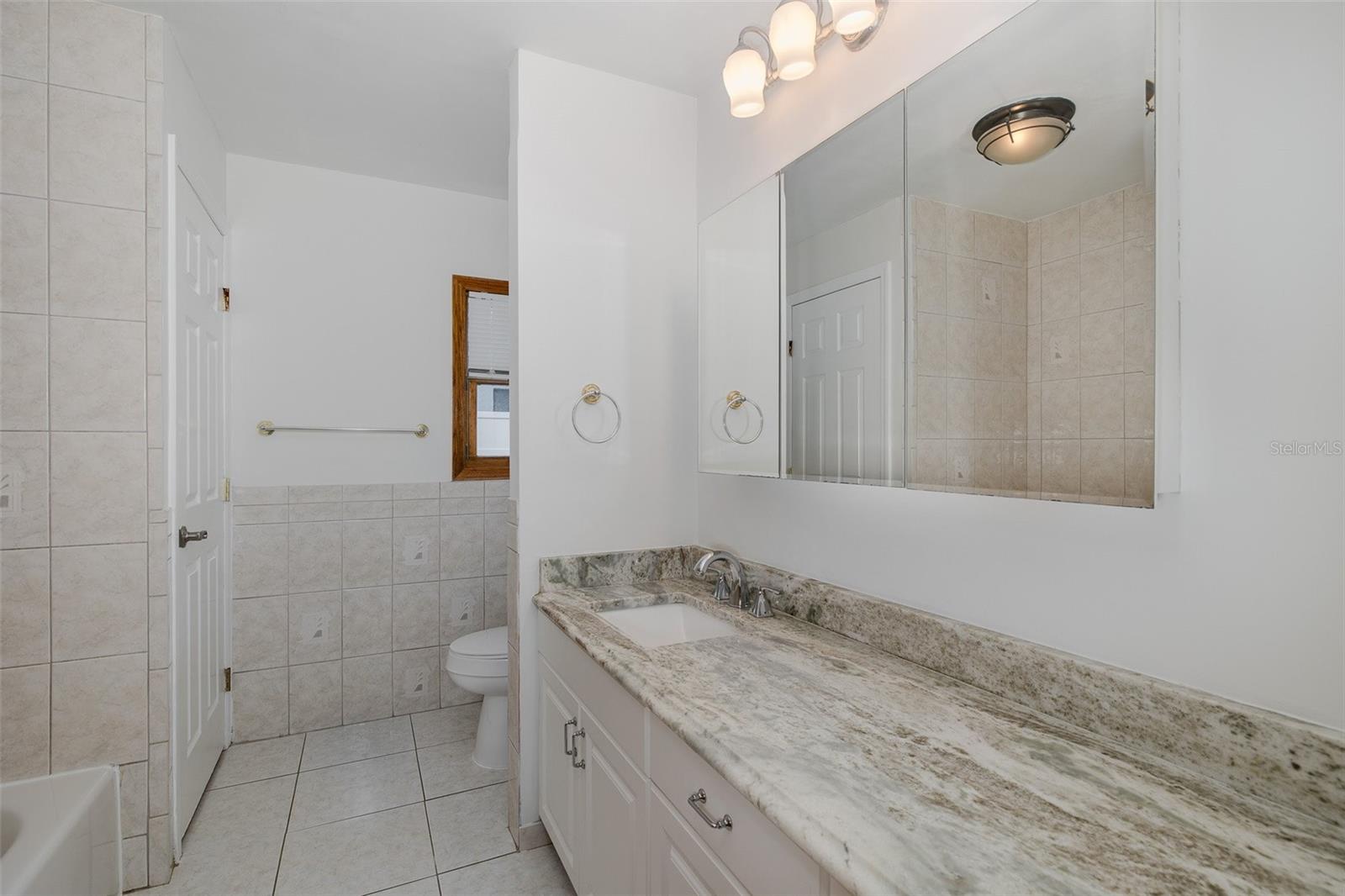 Image 48 of 74 For 2568 Redwood Way