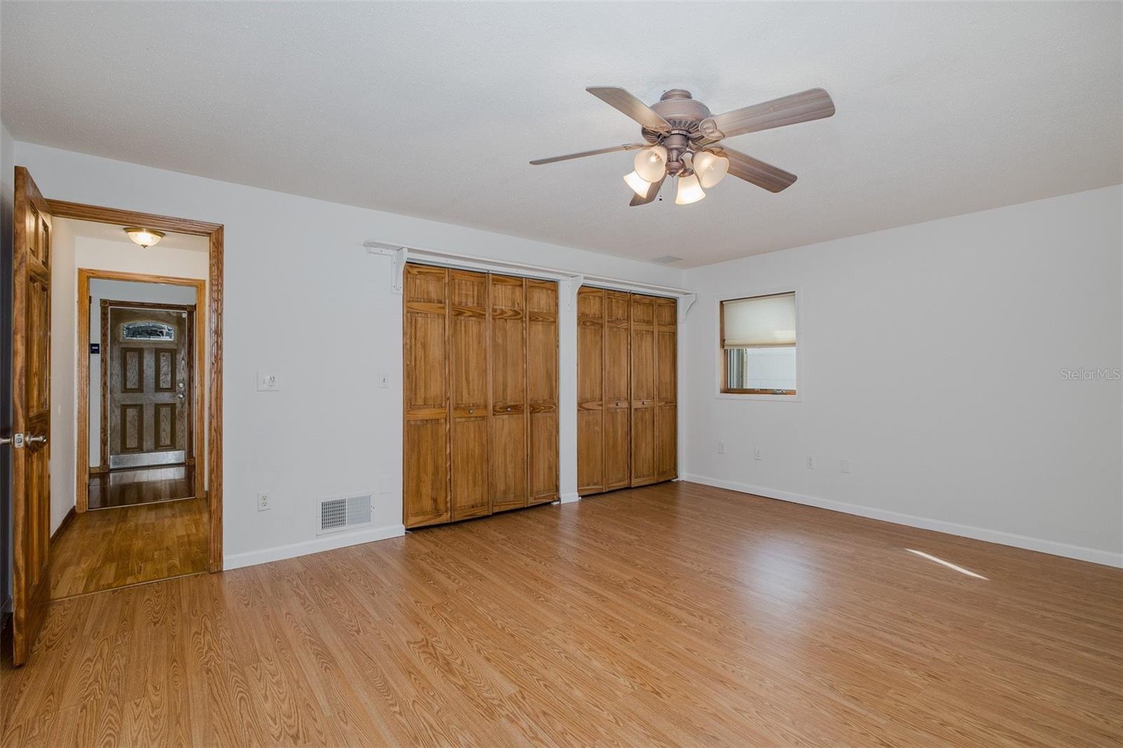 Image 53 of 74 For 2568 Redwood Way