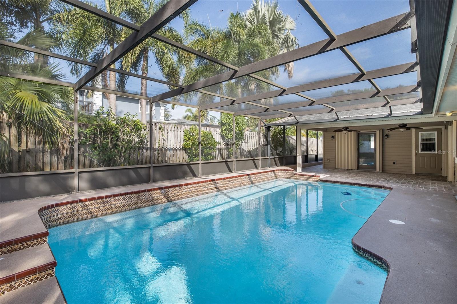 Image 67 of 74 For 2568 Redwood Way