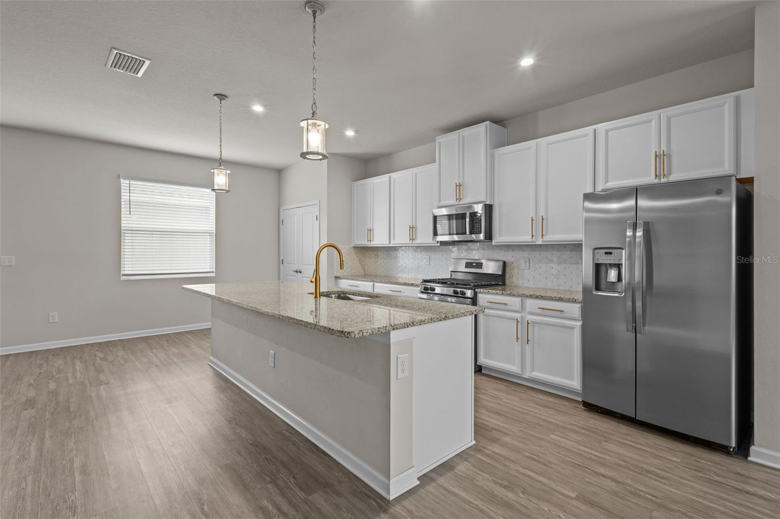 Image 13 of 54 For 15384 Caravan Avenue