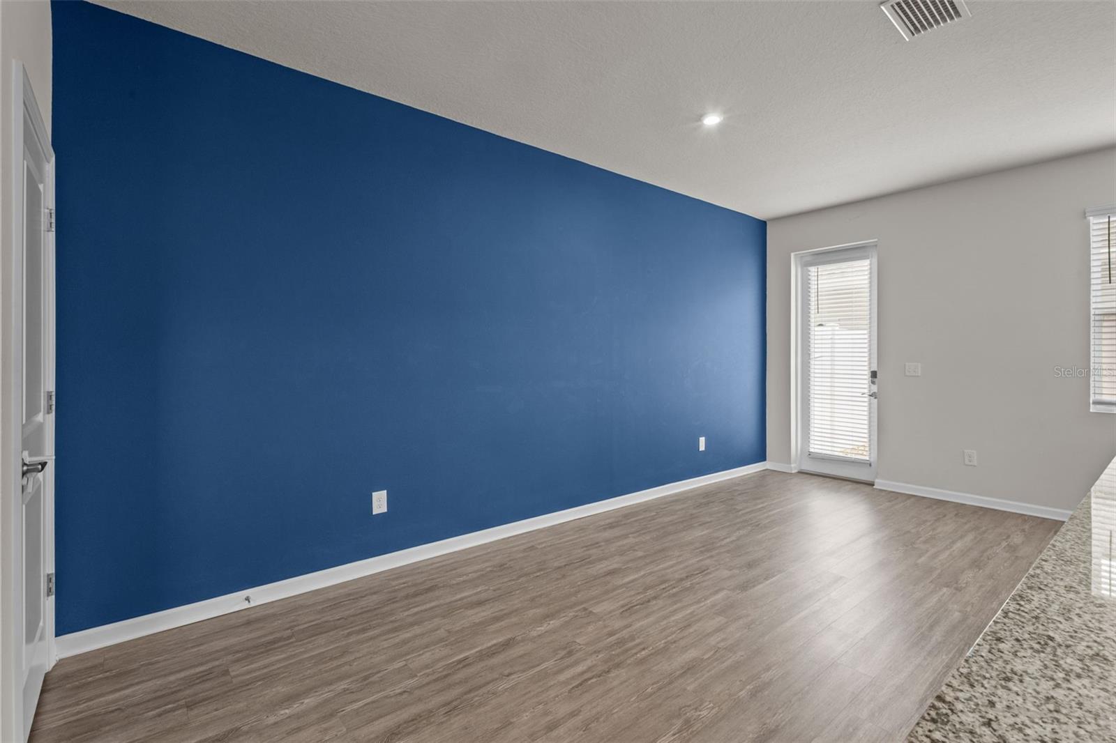 Image 14 of 54 For 15384 Caravan Avenue