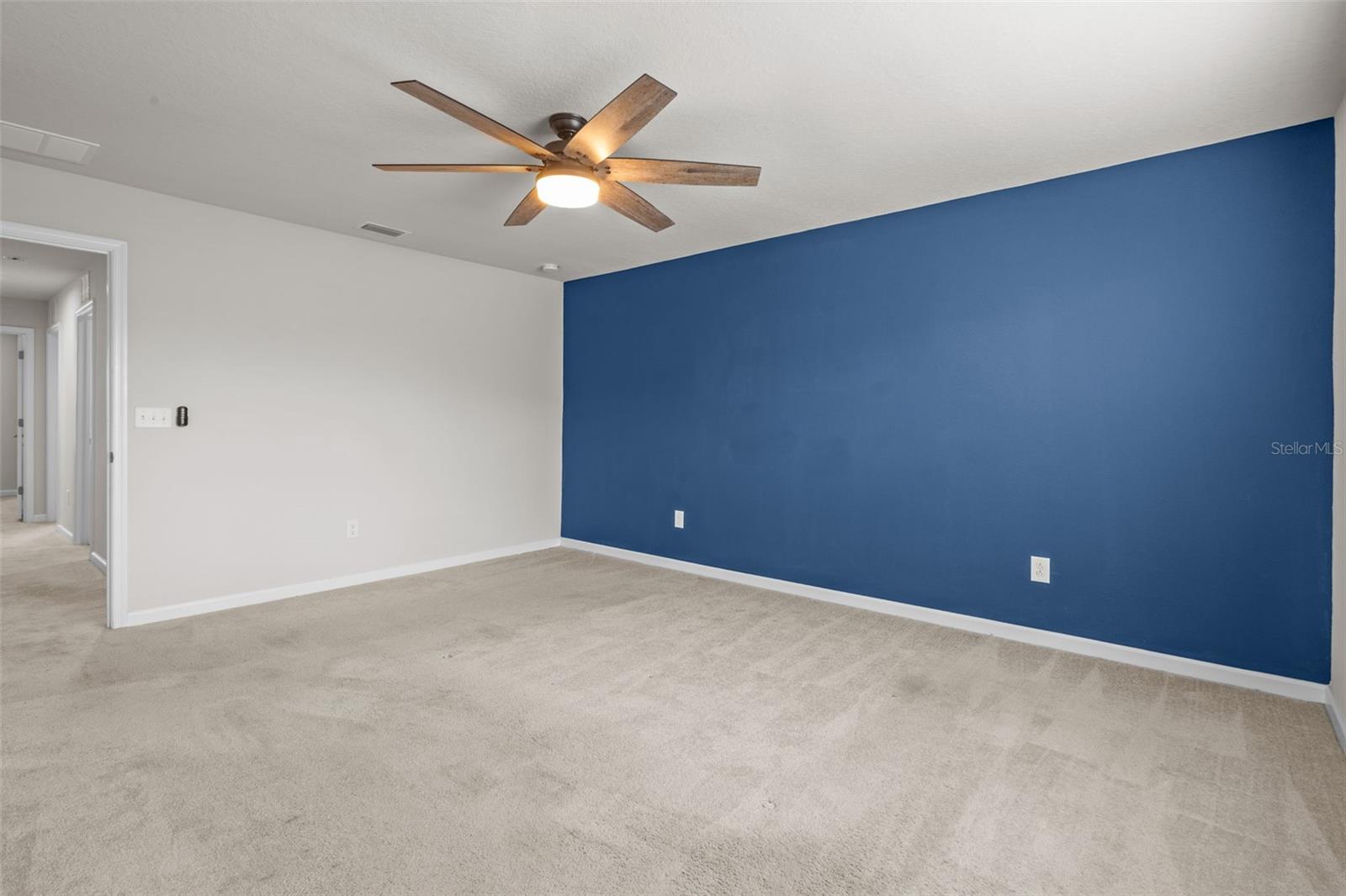 Image 24 of 54 For 15384 Caravan Avenue