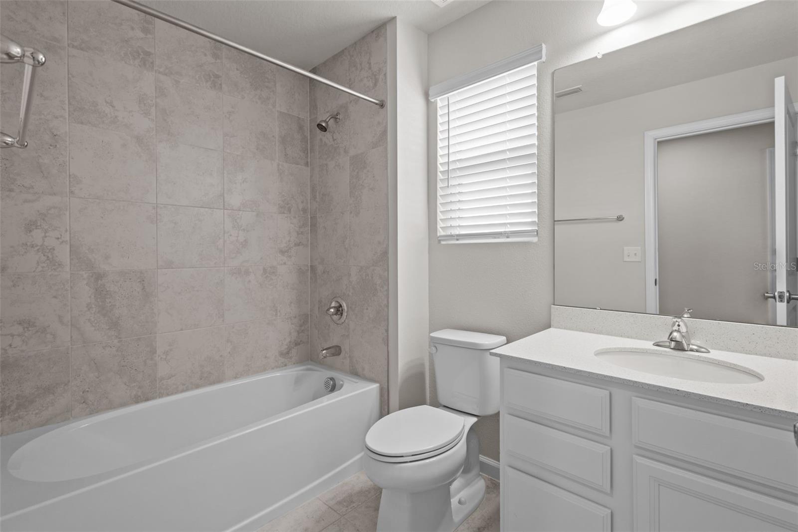 Image 28 of 54 For 15384 Caravan Avenue