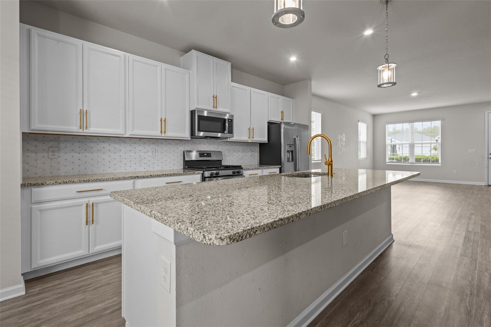 Image 4 of 54 For 15384 Caravan Avenue