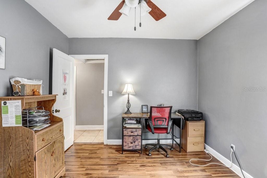 Image 16 of 40 For 905 Cornelius Avenue