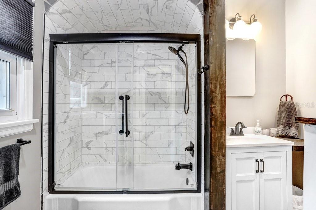 Image 17 of 40 For 905 Cornelius Avenue