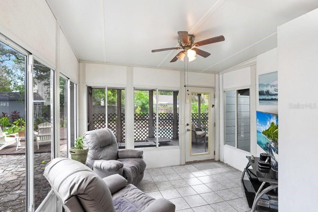 Image 19 of 40 For 905 Cornelius Avenue