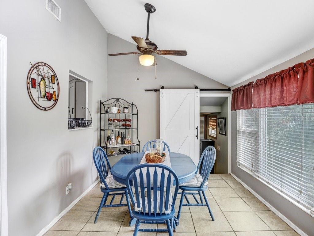 Image 5 of 40 For 905 Cornelius Avenue