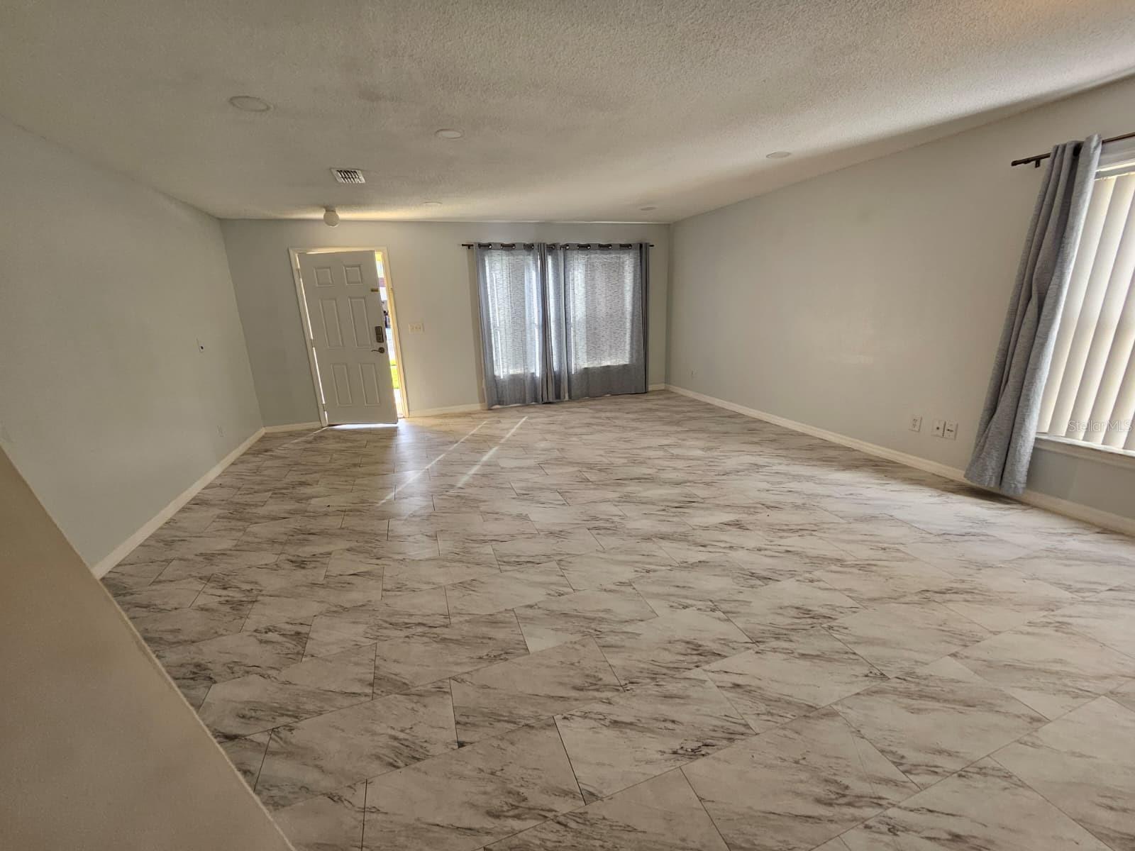 Image 3 of 33 For 1455 Blue Horizon Drive