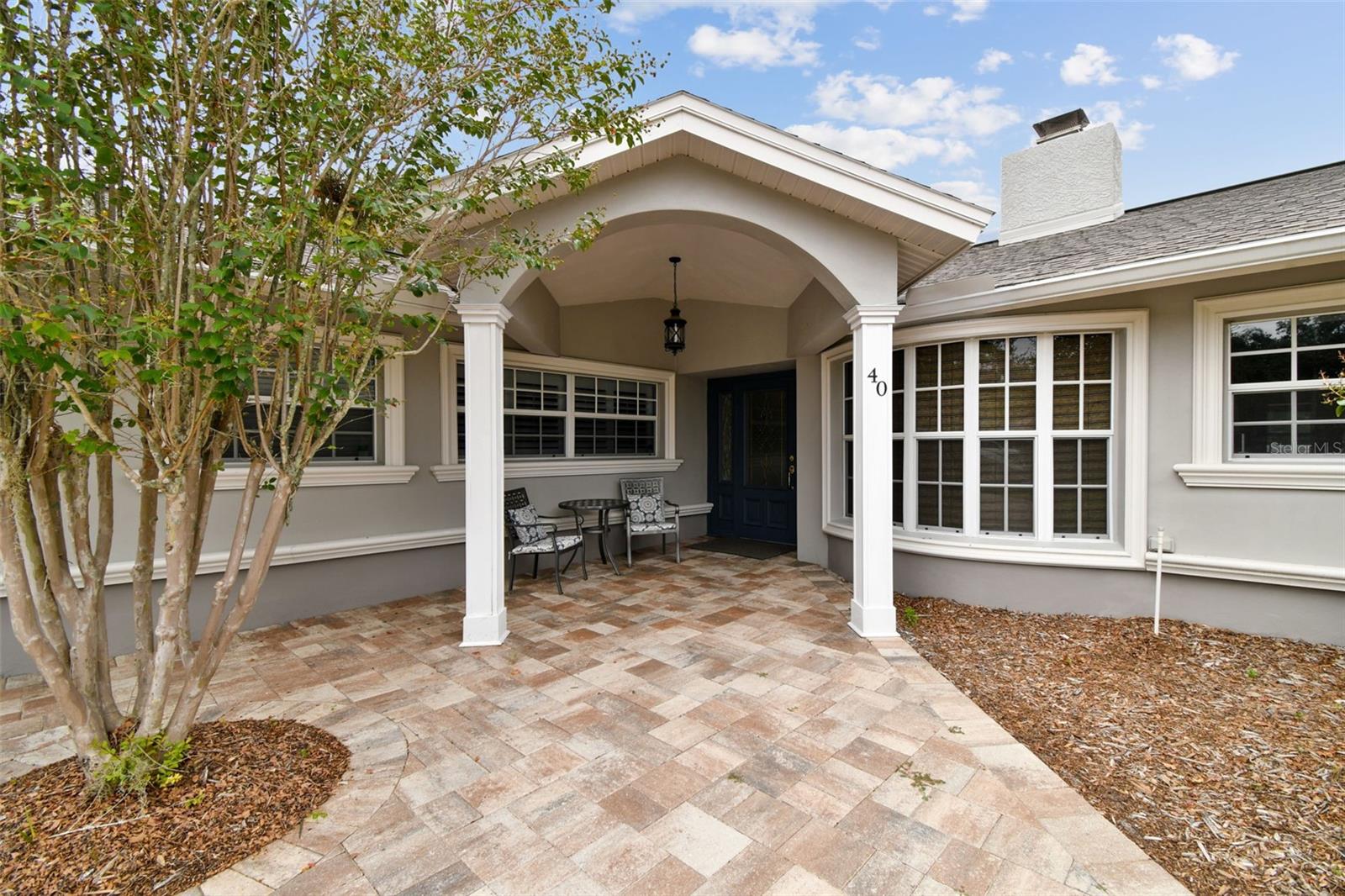 Listing photo id 1 for 40 Citrus Court