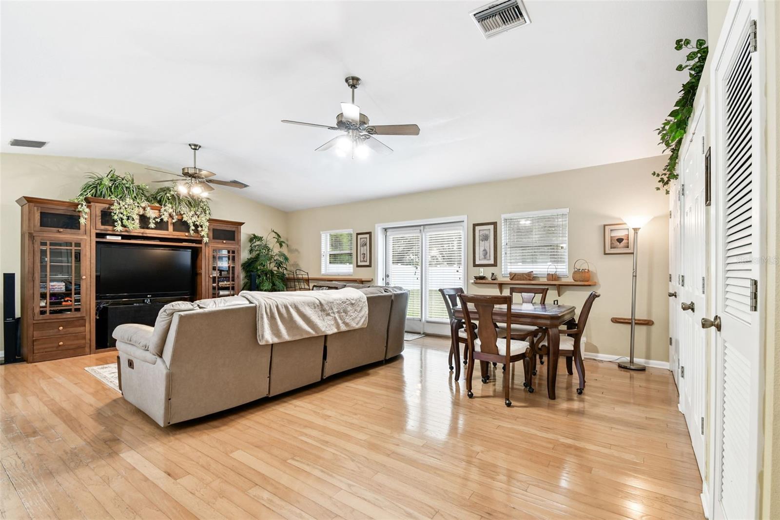 Listing photo id 29 for 40 Citrus Court