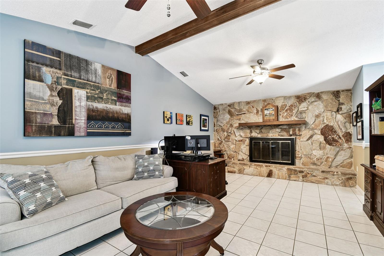 Listing photo id 52 for 40 Citrus Court