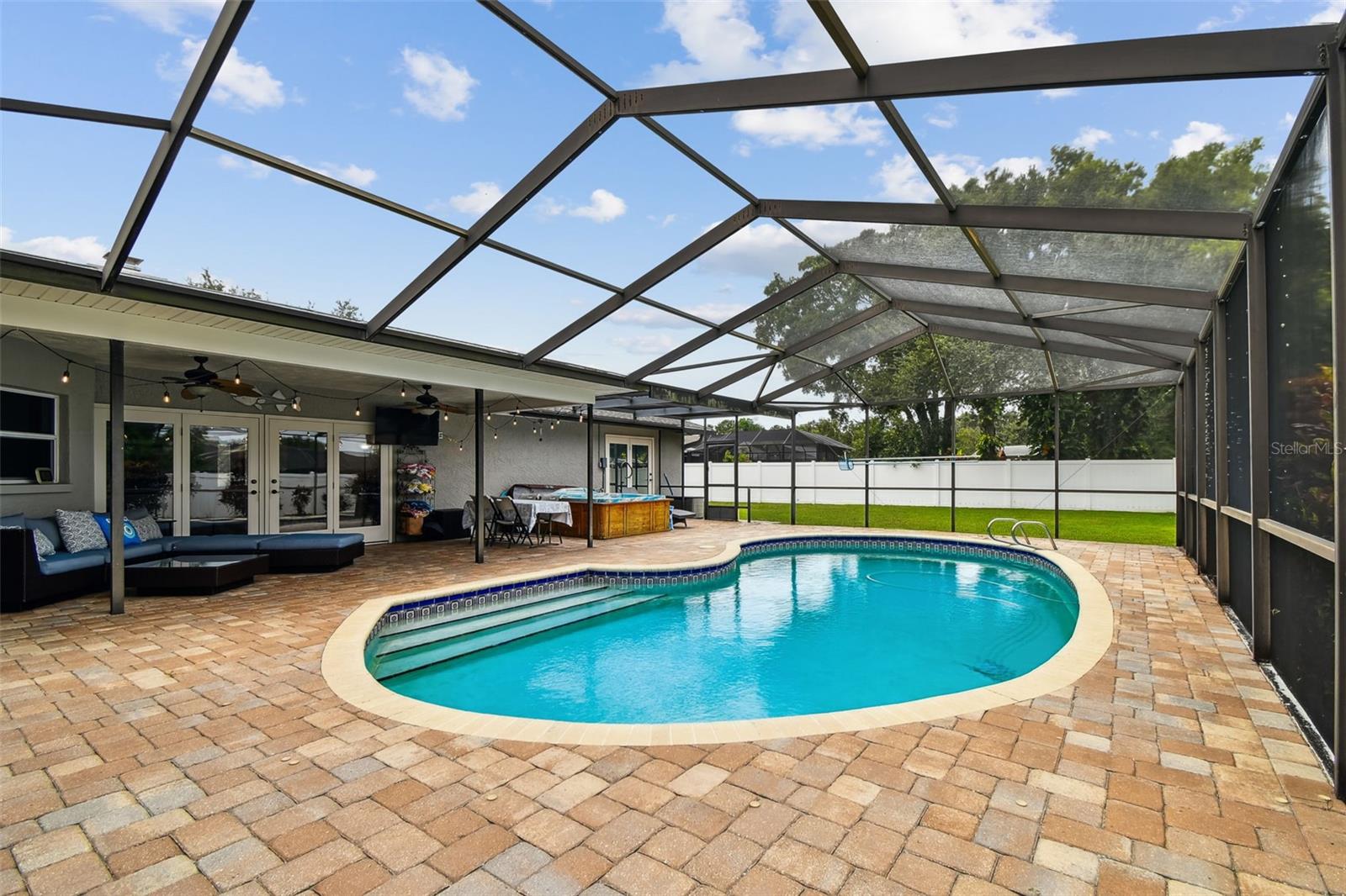 Listing photo id 60 for 40 Citrus Court