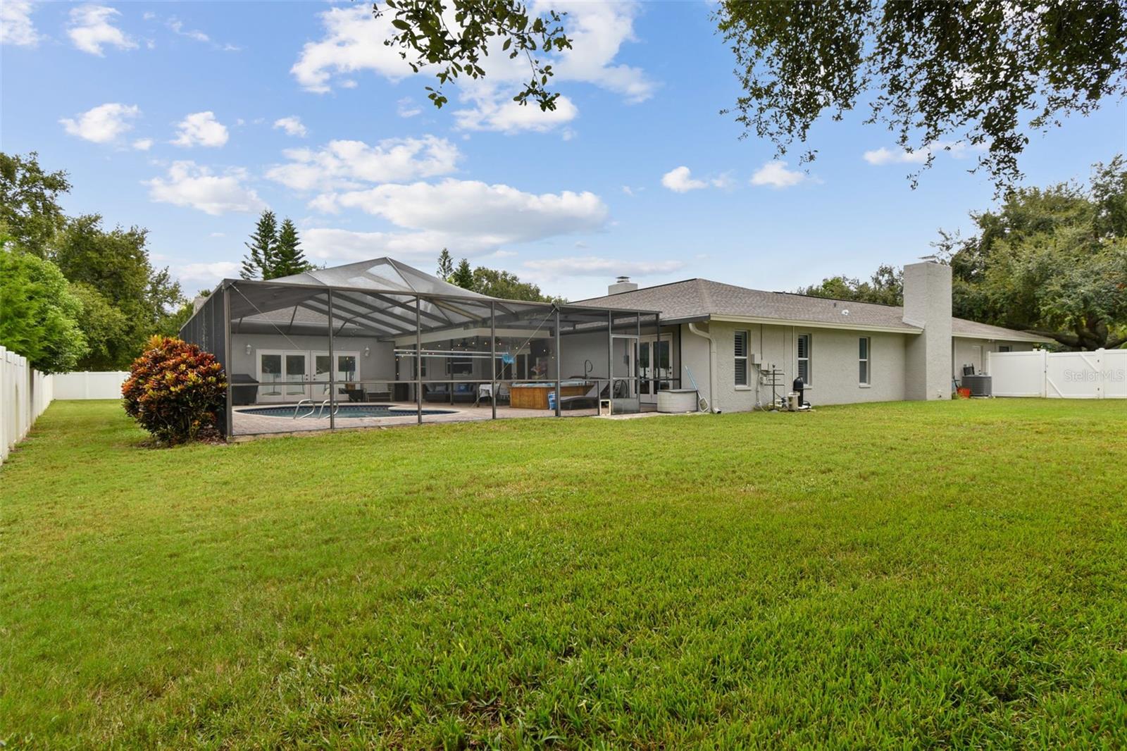 Listing photo id 65 for 40 Citrus Court