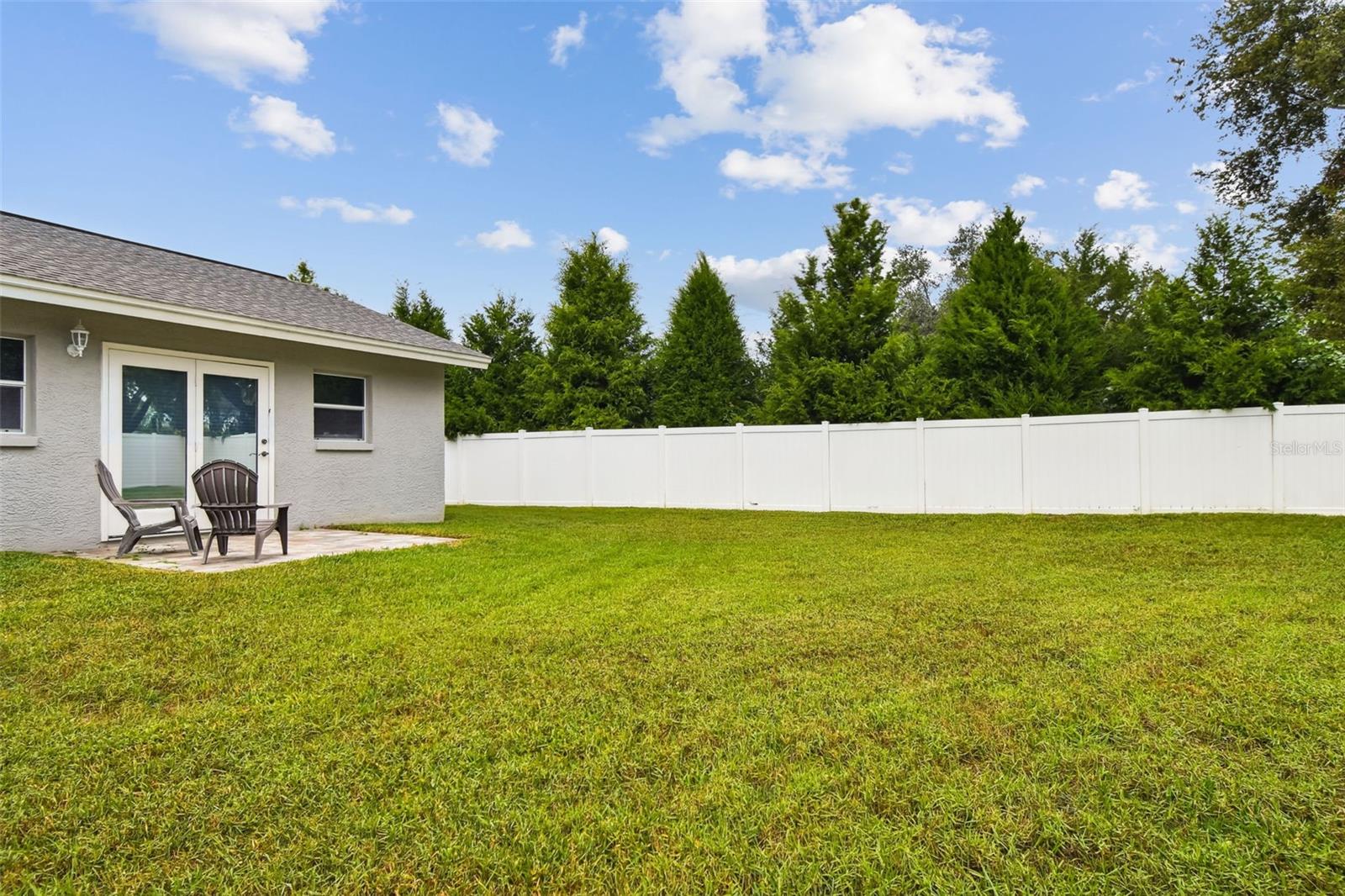 Listing photo id 67 for 40 Citrus Court