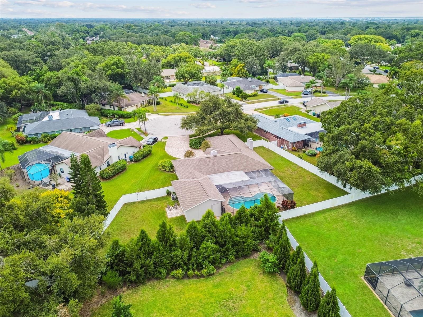 Listing photo id 75 for 40 Citrus Court