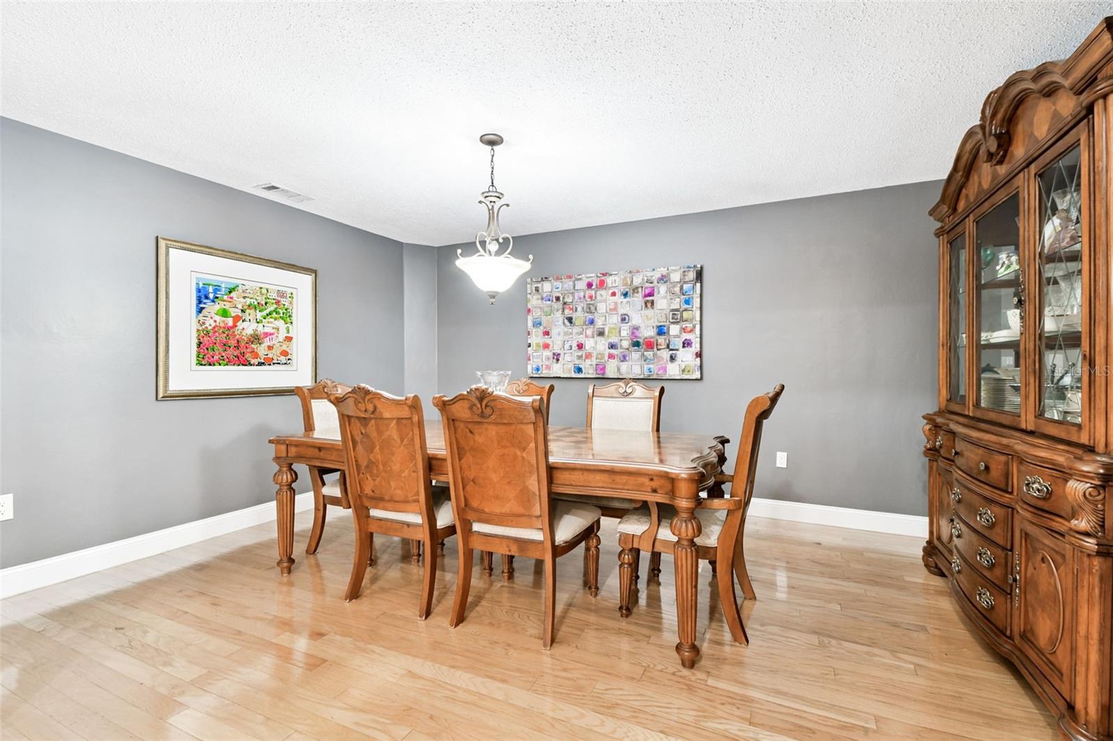 Listing photo id 7 for 40 Citrus Court