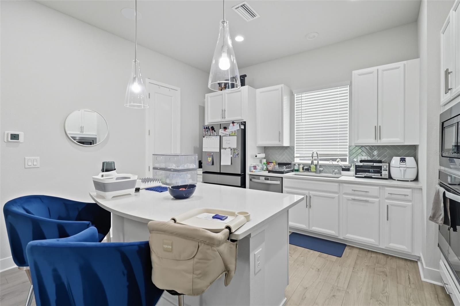 Image 12 of 46 For 2511 Grady Avenue 34