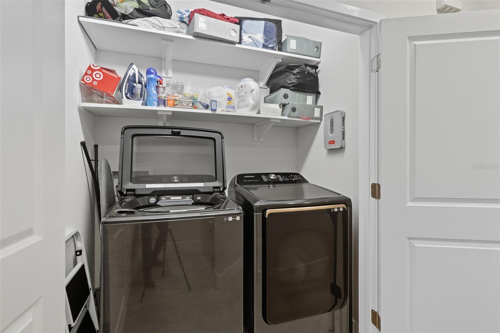 Image 39 of 46 For 2511 Grady Avenue 34