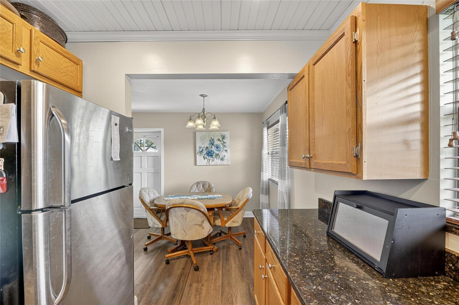 Image 17 of 53 For 101 Cambridge Trail 193