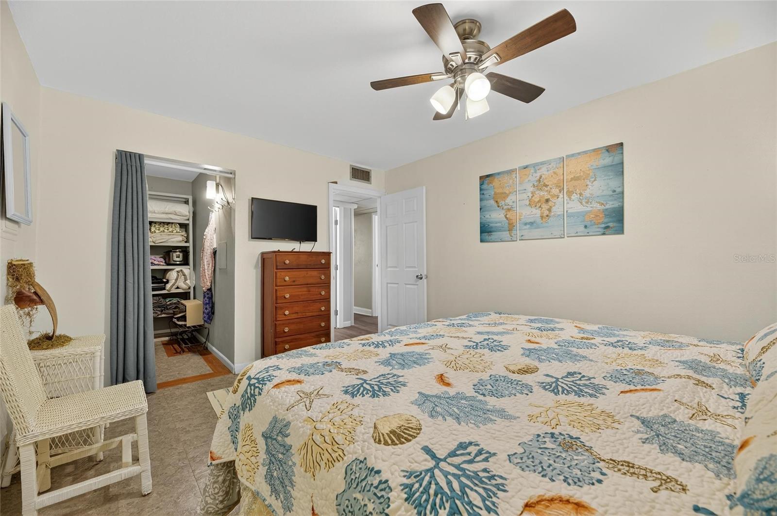 Image 22 of 53 For 101 Cambridge Trail 193