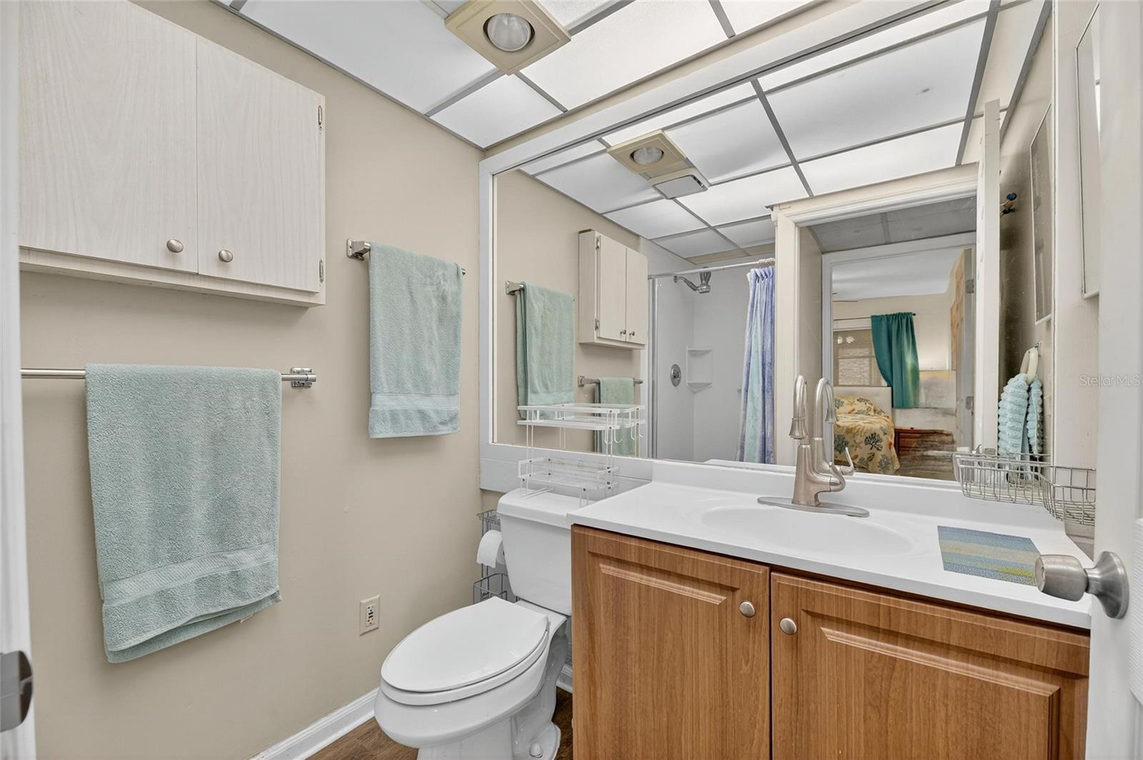 Image 23 of 53 For 101 Cambridge Trail 193