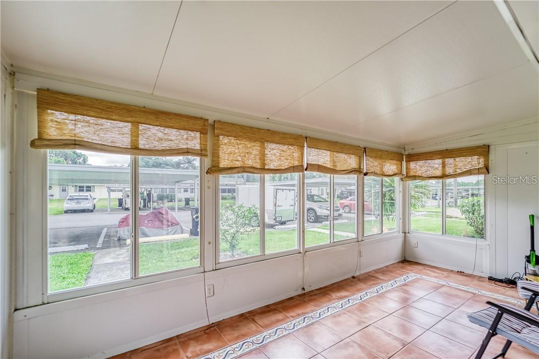 Image 33 of 53 For 101 Cambridge Trail 193