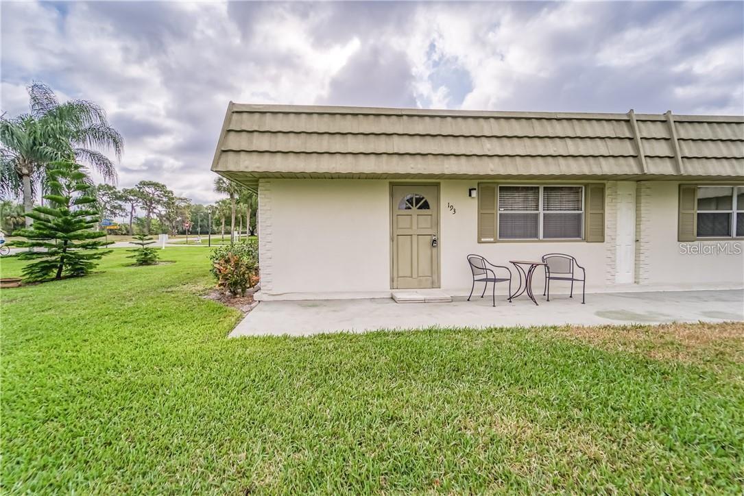 Image 38 of 53 For 101 Cambridge Trail 193