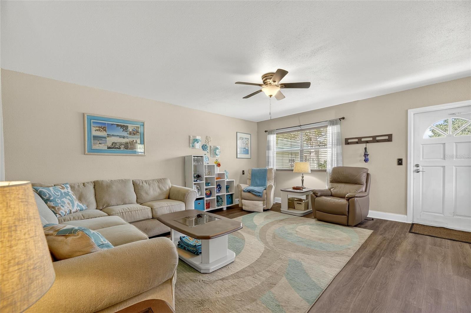 Image 5 of 53 For 101 Cambridge Trail 193