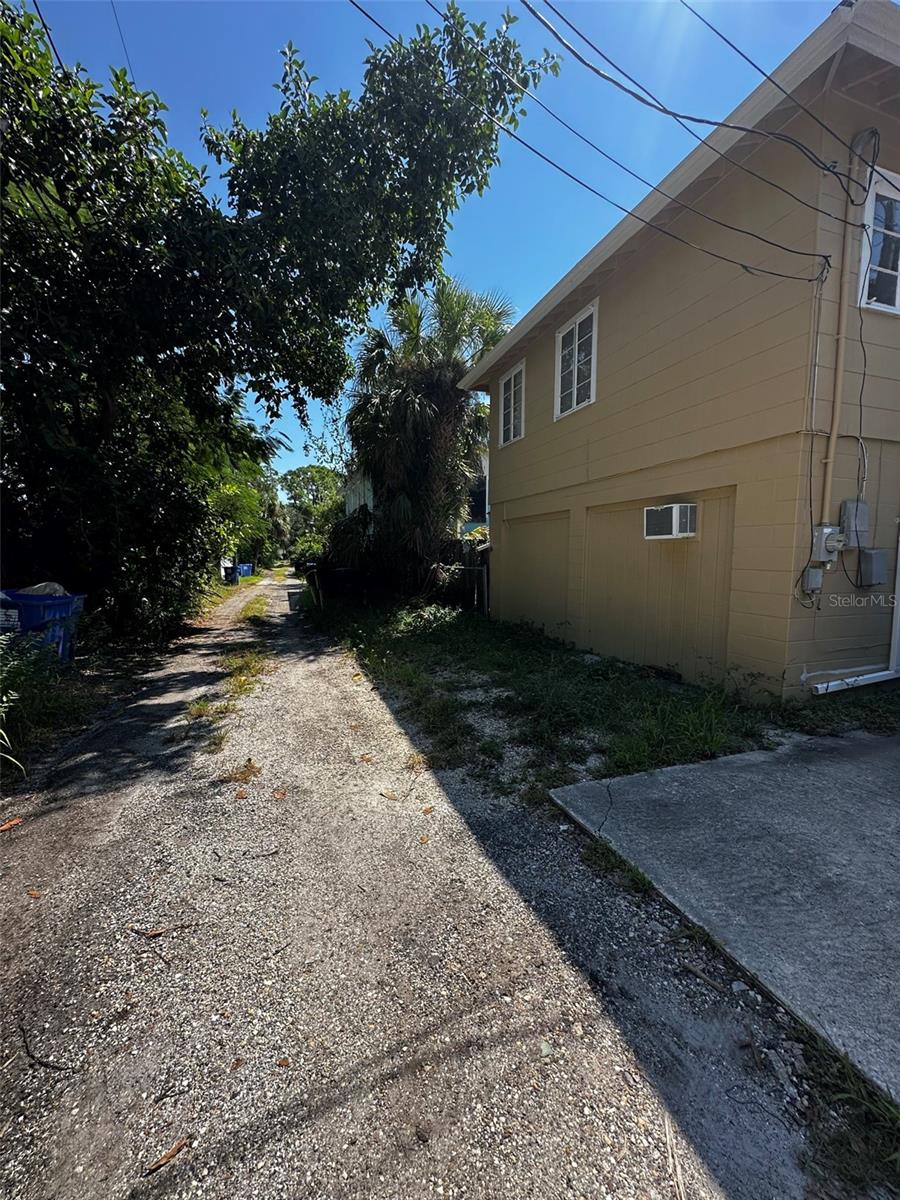 Image 3 of 15 For 517 41st Avenue S