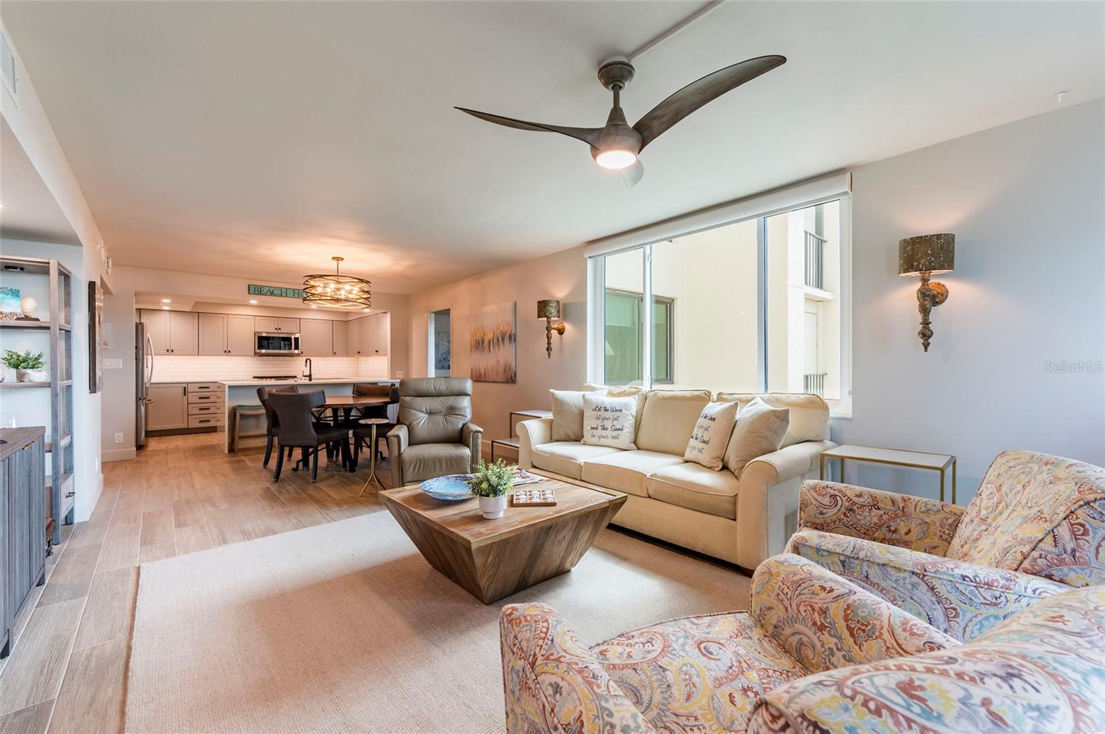 Image 14 of 57 For 1480 Gulf Boulevard 901