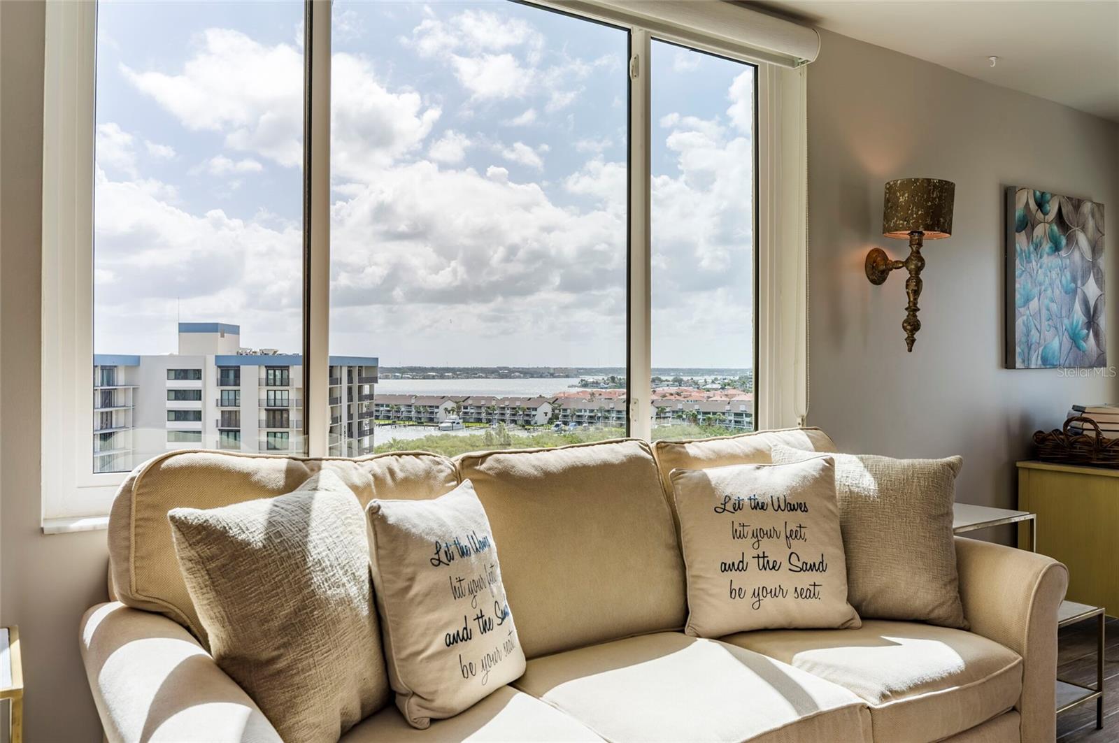 Image 19 of 57 For 1480 Gulf Boulevard 901
