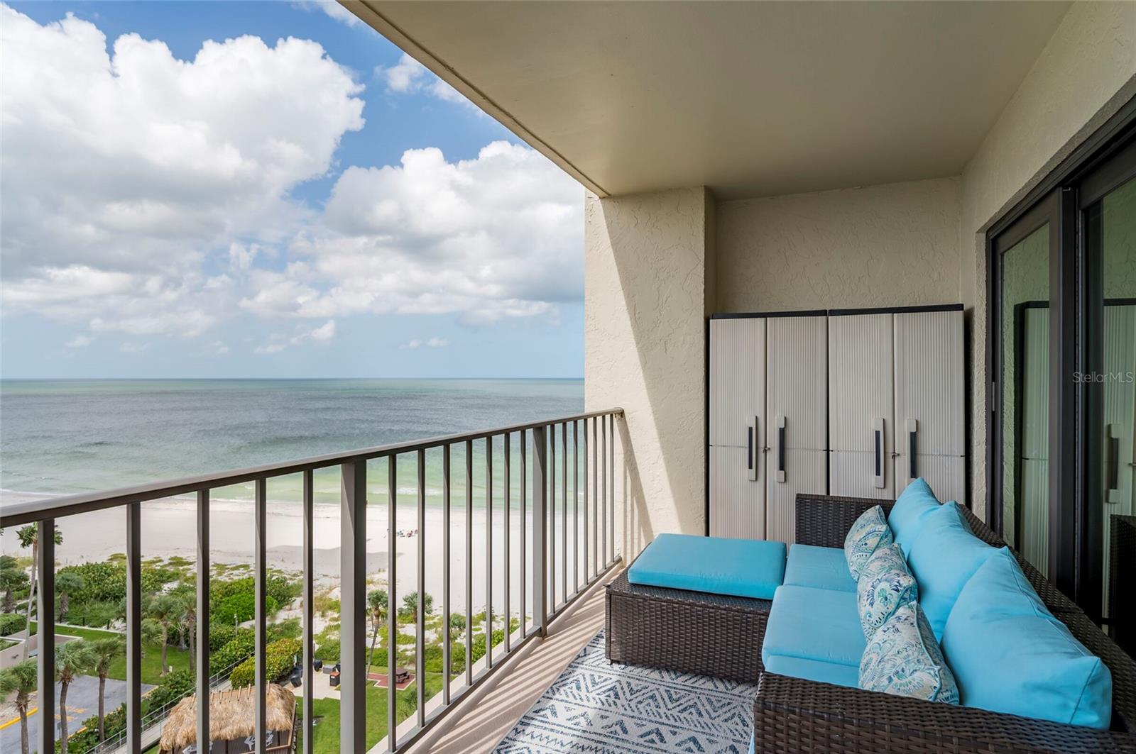Image 34 of 57 For 1480 Gulf Boulevard 901