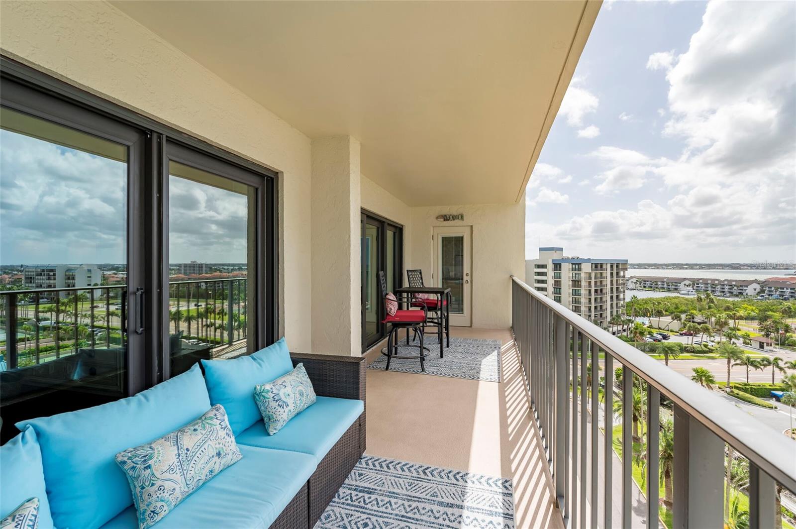 Image 39 of 57 For 1480 Gulf Boulevard 901