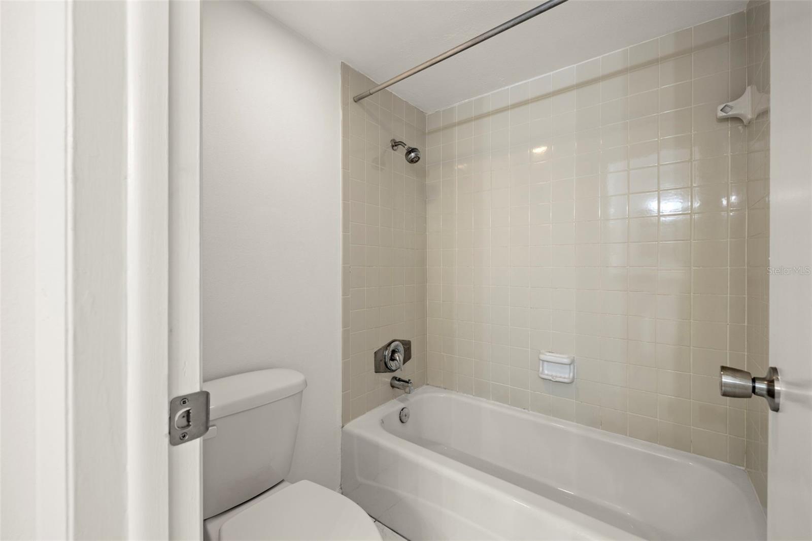 Image 25 of 40 For 14130 Rosemary Lane 2208