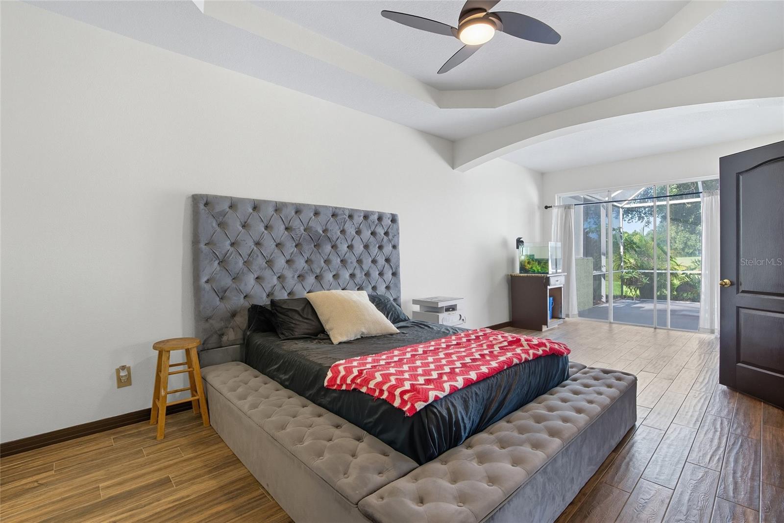 Listing photo id 10 for 19120 White Wing Place