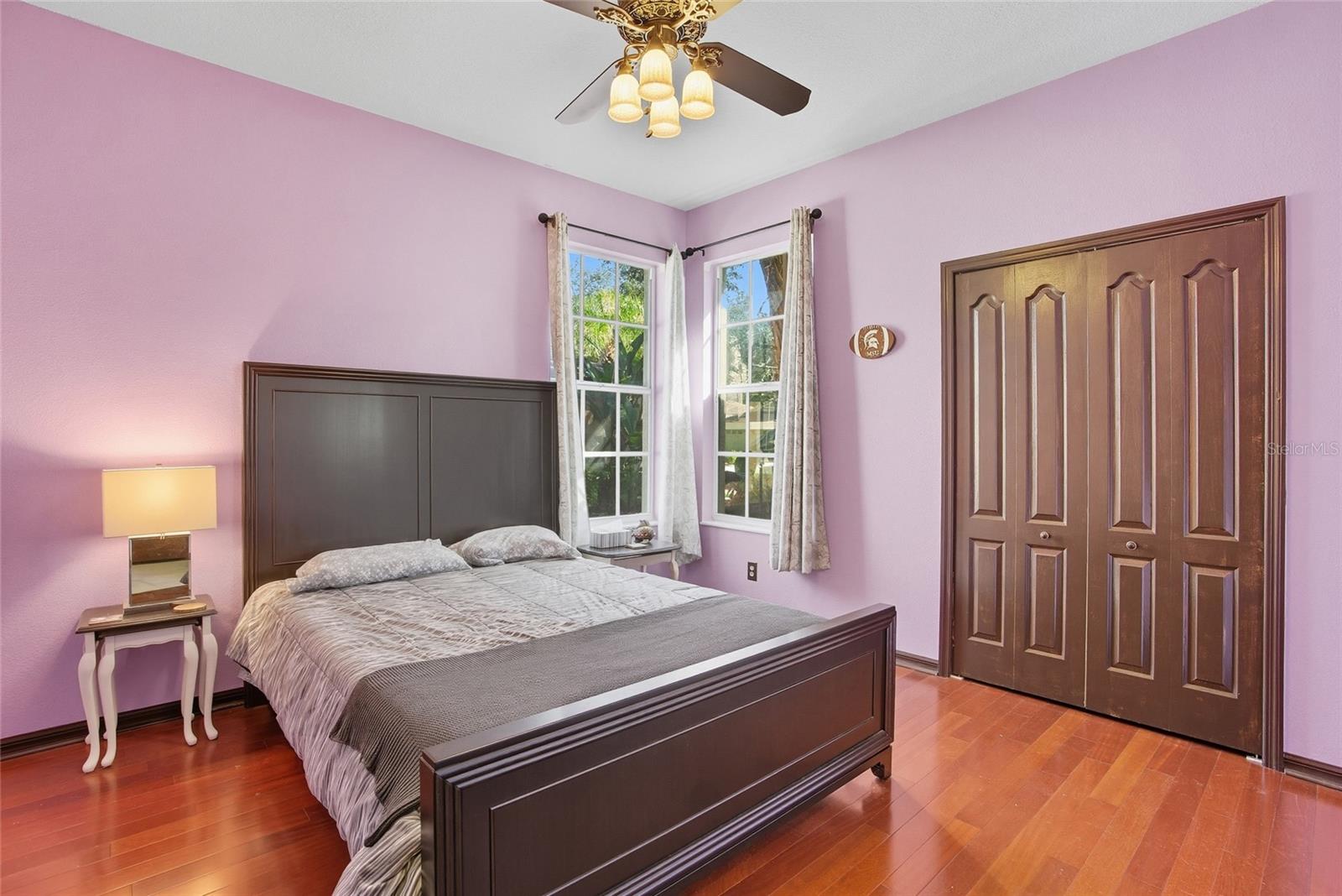 Listing photo id 15 for 19120 White Wing Place