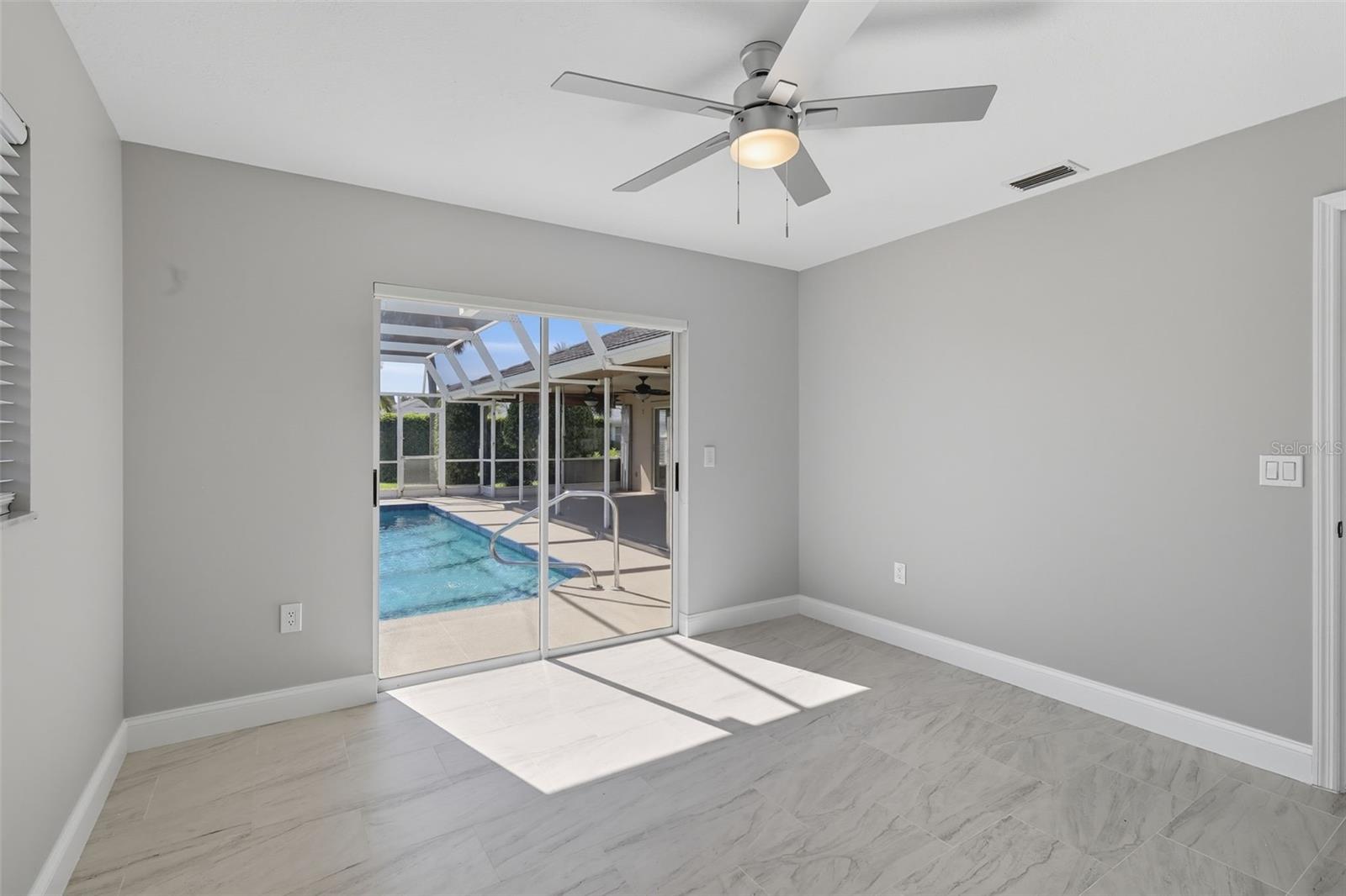 Image 30 of 61 For 6994 Country Lakes Circle