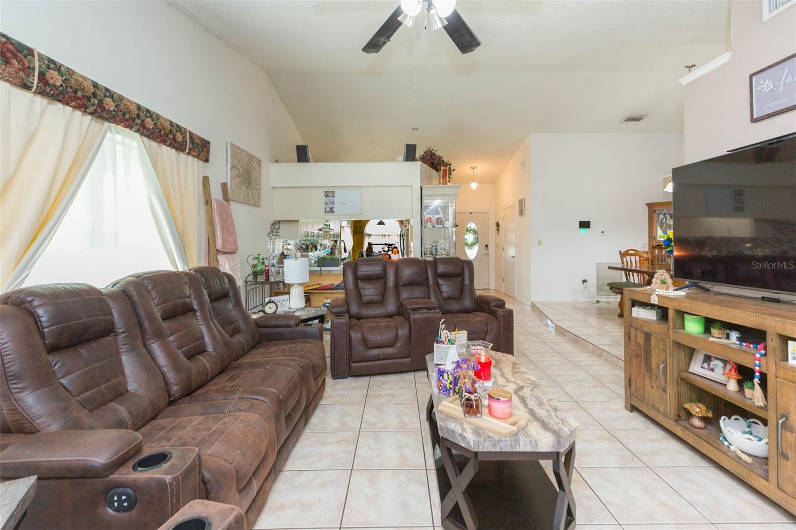 Image 11 of 39 For 607 Sand Ridge Drive