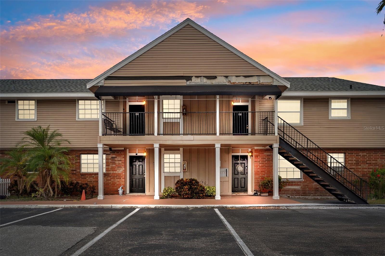 Image 3 of 19 For 200 Country Club Drive 808