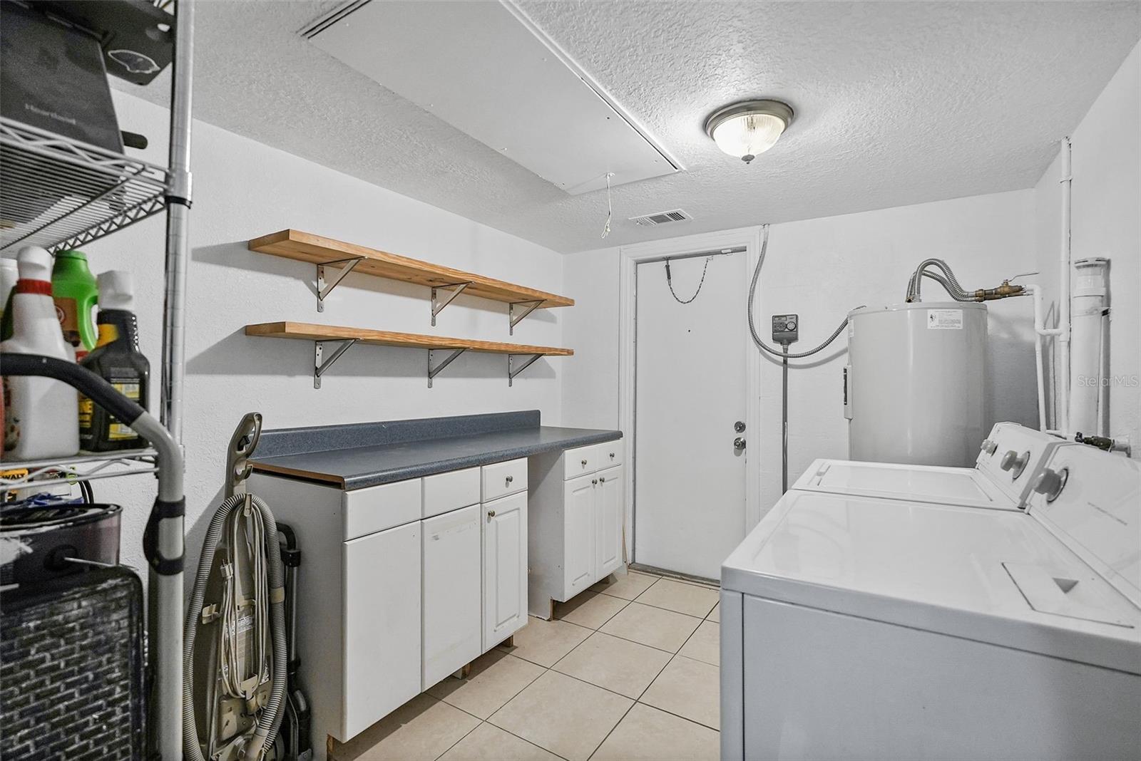Image 14 of 53 For 3027 Burlington Avenue N