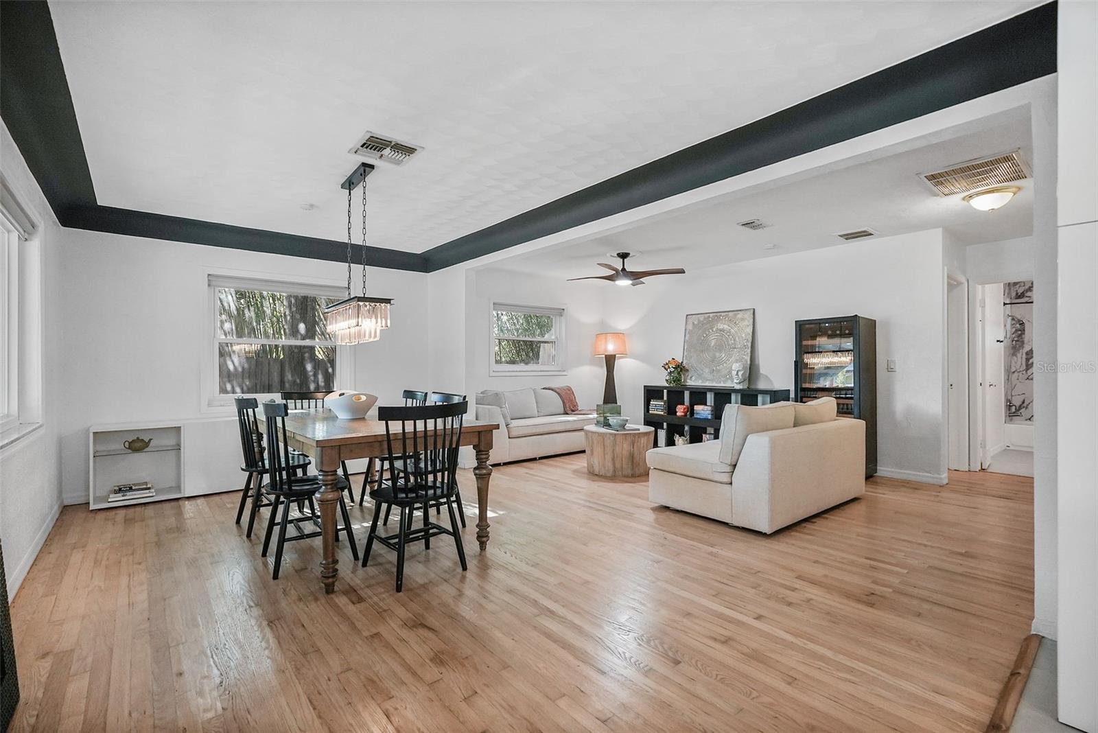 Image 6 of 53 For 3027 Burlington Avenue N