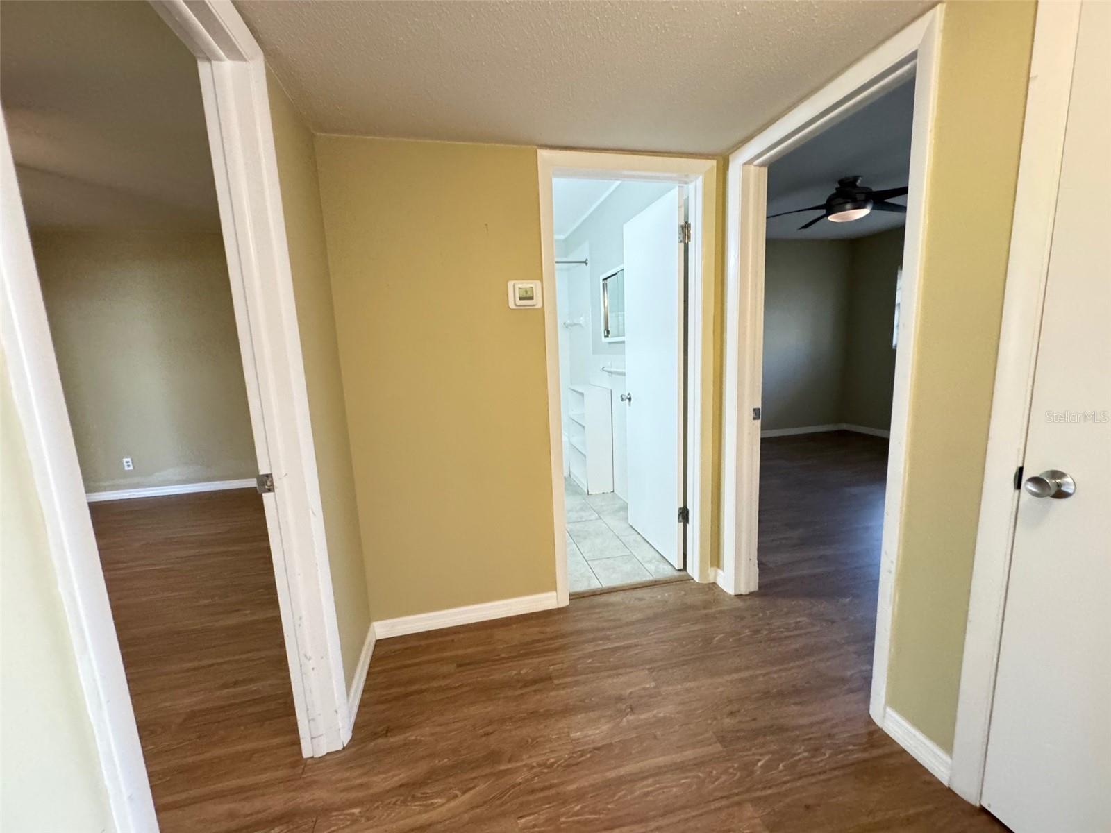 Image 20 of 74 For 2360 World Parkway Boulevard 38